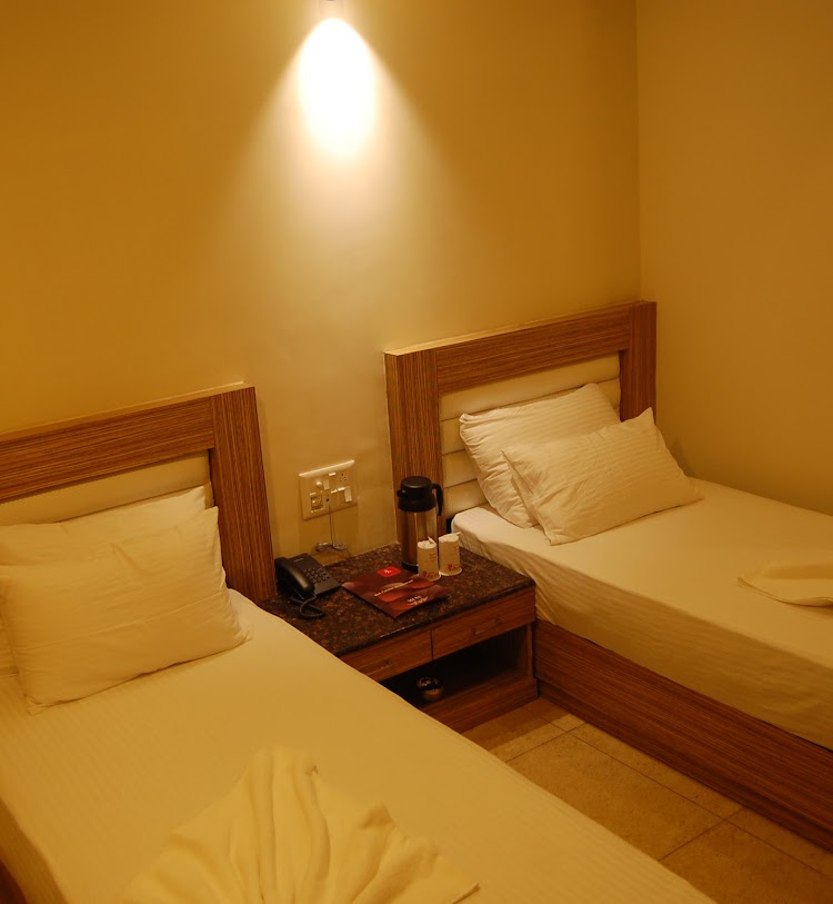 hotel-img