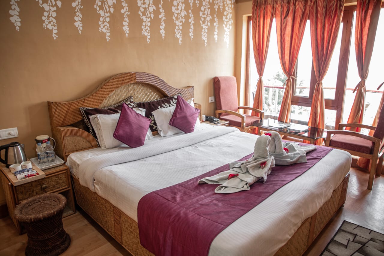 hotel-img